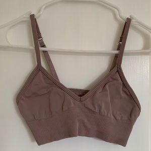 Lululemon Sports Bra Size 4
